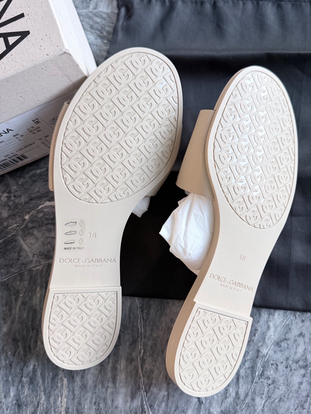 Dolce & Gabbana Sandals - Picture 2 of 3